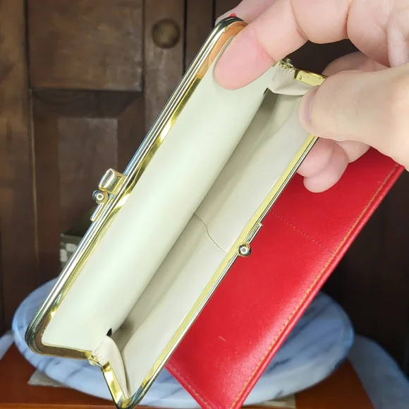 Buxton Coral Women's Clutch Wallet - Picture 6 of 17